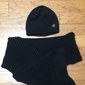 SOLD ‼️ New Michael Kors Women’s Logo Beanie